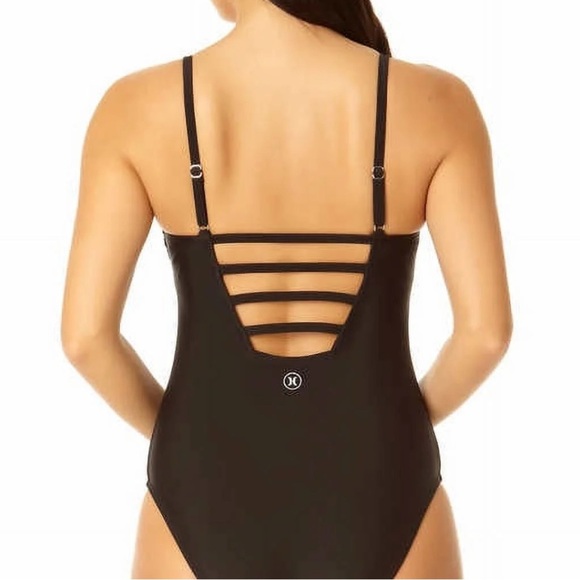 Hurley Other - Hurley Women's One-piece swimsuit black with back cut-out size: M